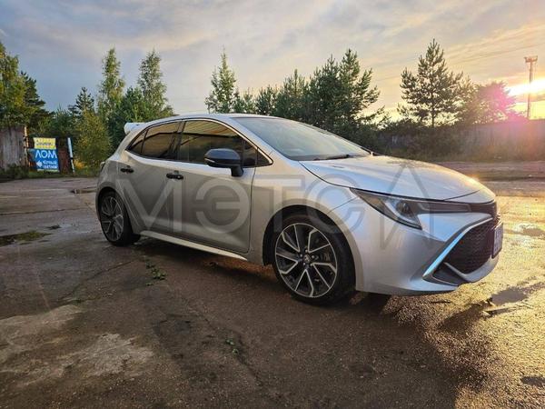 Toyota Corolla 2018, фото 2