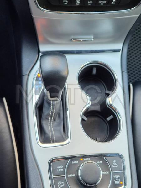 Jeep Grand Cherokee 2016, фото 24