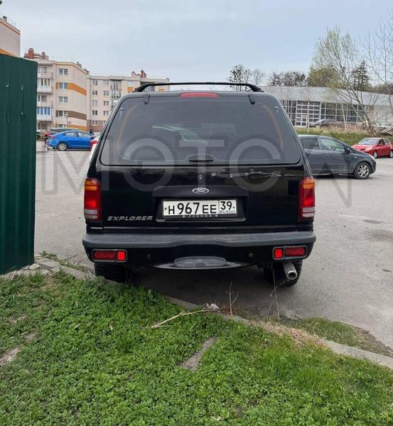 Ford Explorer 1998, фото 3