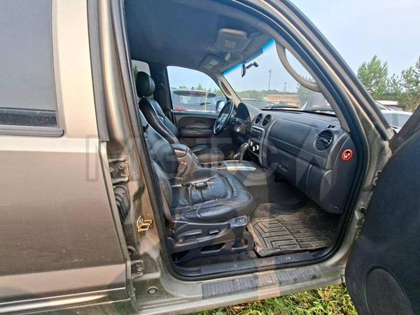 Jeep Cherokee 2004, фото 9
