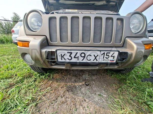 Jeep Cherokee 2004, фото 10