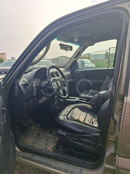Jeep Cherokee 2004, фото 6