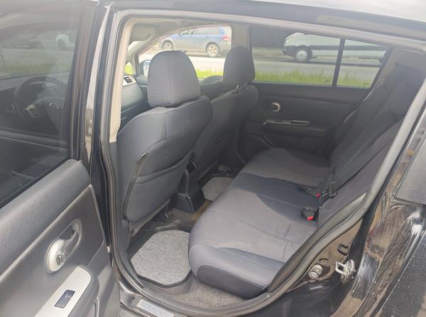 Nissan Tiida 2007, фото 2