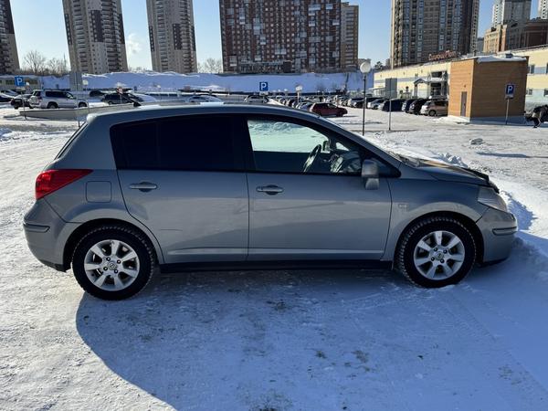 Nissan Tiida 2008, фото 5