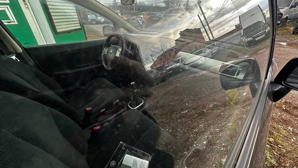 Nissan Tiida 2011, фото 3