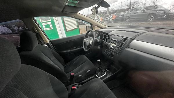 Nissan Tiida 2011, фото 2