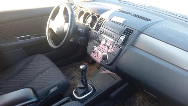 Nissan Tiida 2011, фото 3