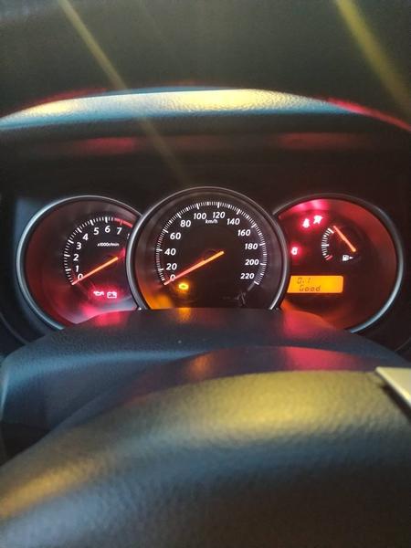 Nissan Tiida 2011, фото 3