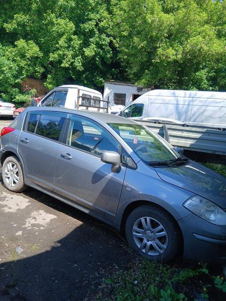 Nissan Tiida 2008, фото 11