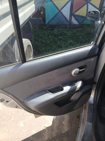 Nissan Tiida 2008, фото 2