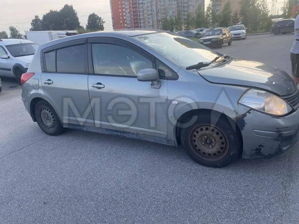 Nissan Tiida 2008, фото 3