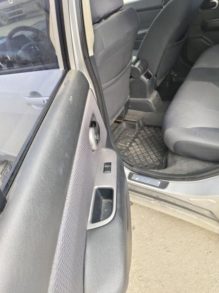 Nissan Tiida 2008, фото 9