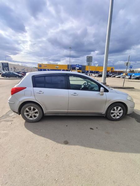 Nissan Tiida 2008, фото 4
