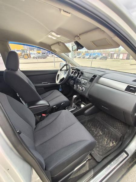 Nissan Tiida 2008, фото 10