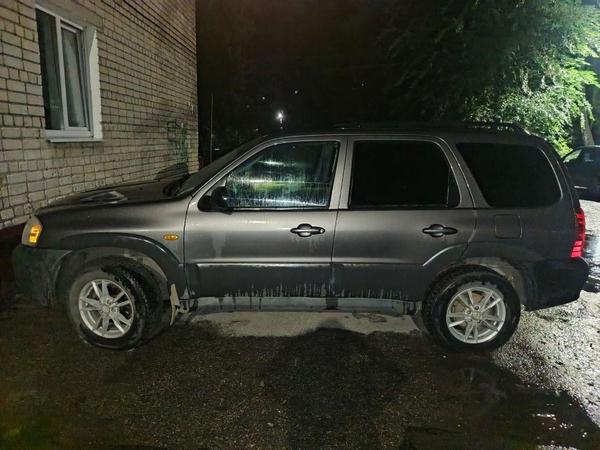 Mazda Tribute 2004, фото 2