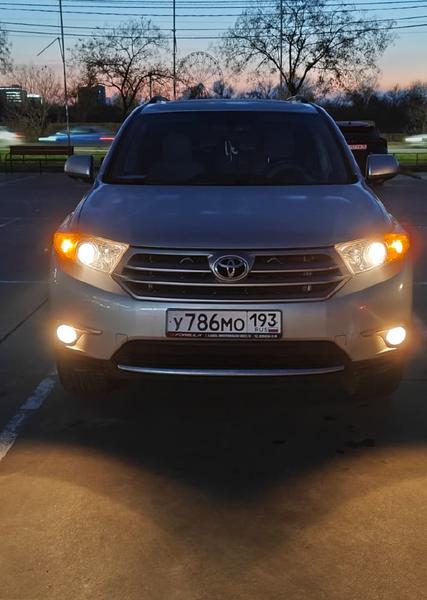 Toyota Highlander 2011, фото 4