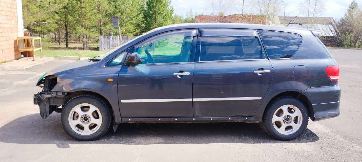 Toyota Ipsum