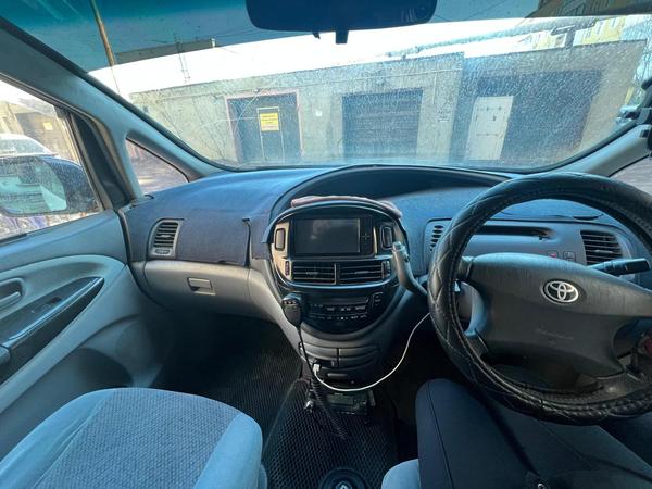 Toyota Estima 2001, фото 3