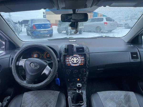 Toyota Corolla 2009, фото 2