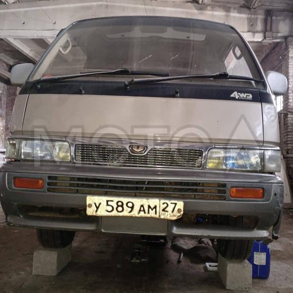 Nissan Caravan 1982, фото 5