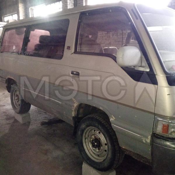 Nissan Caravan 1982, фото 4