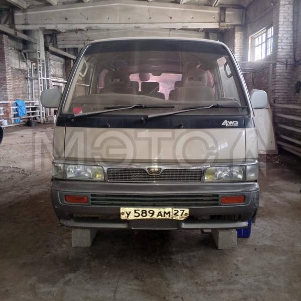 Nissan Caravan 1982, фото 2