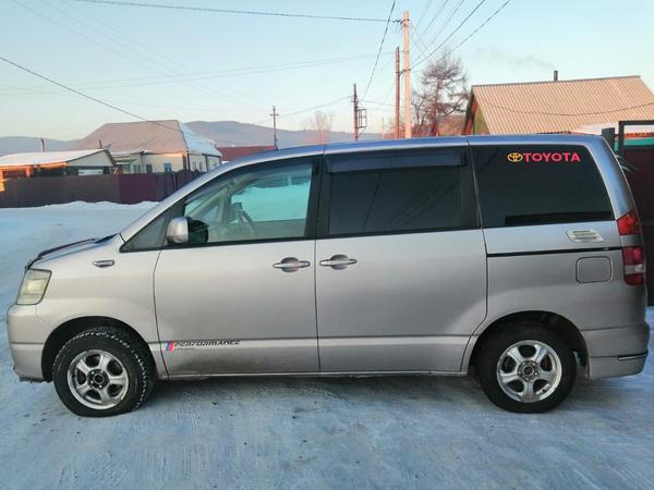 Toyota Noah 2002, фото 3