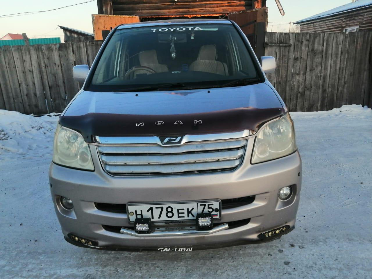 Toyota Noah
