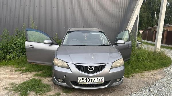 Mazda Axela 2004, фото 2