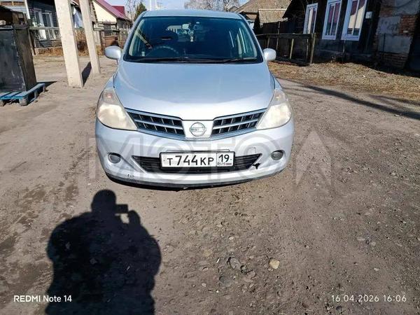 Nissan Tiida, фото 2