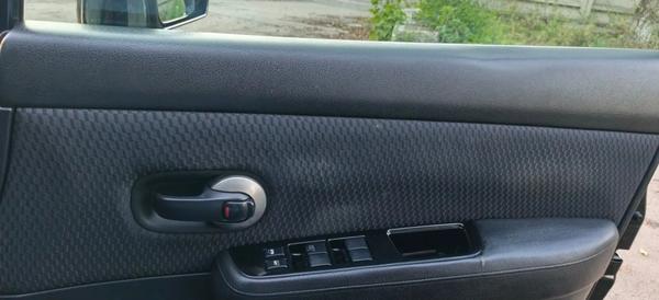 Nissan Tiida 2009, фото 15