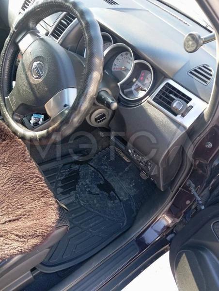 Nissan Tiida 2010, фото 9