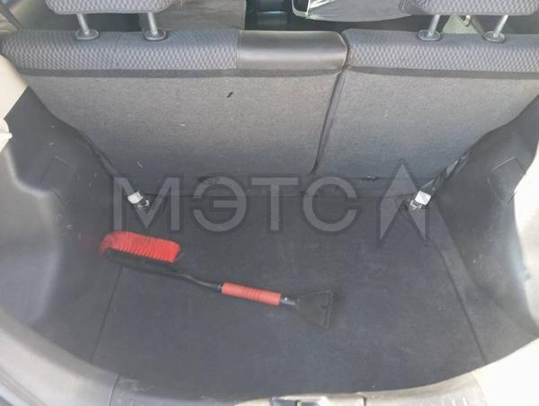 Nissan Tiida 2010, фото 16