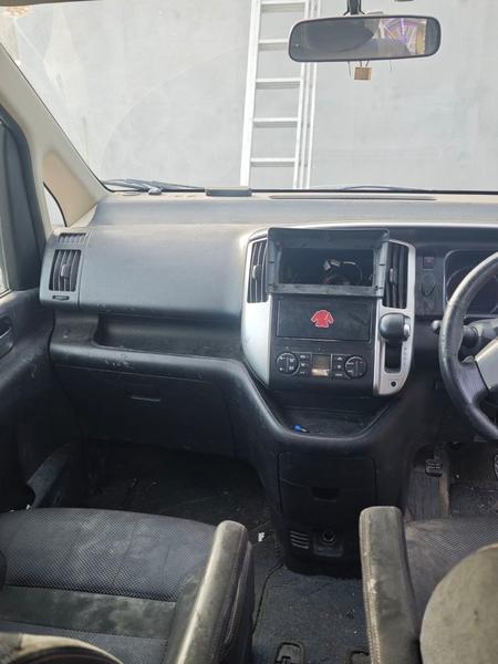 Nissan Serena 2008, фото 13