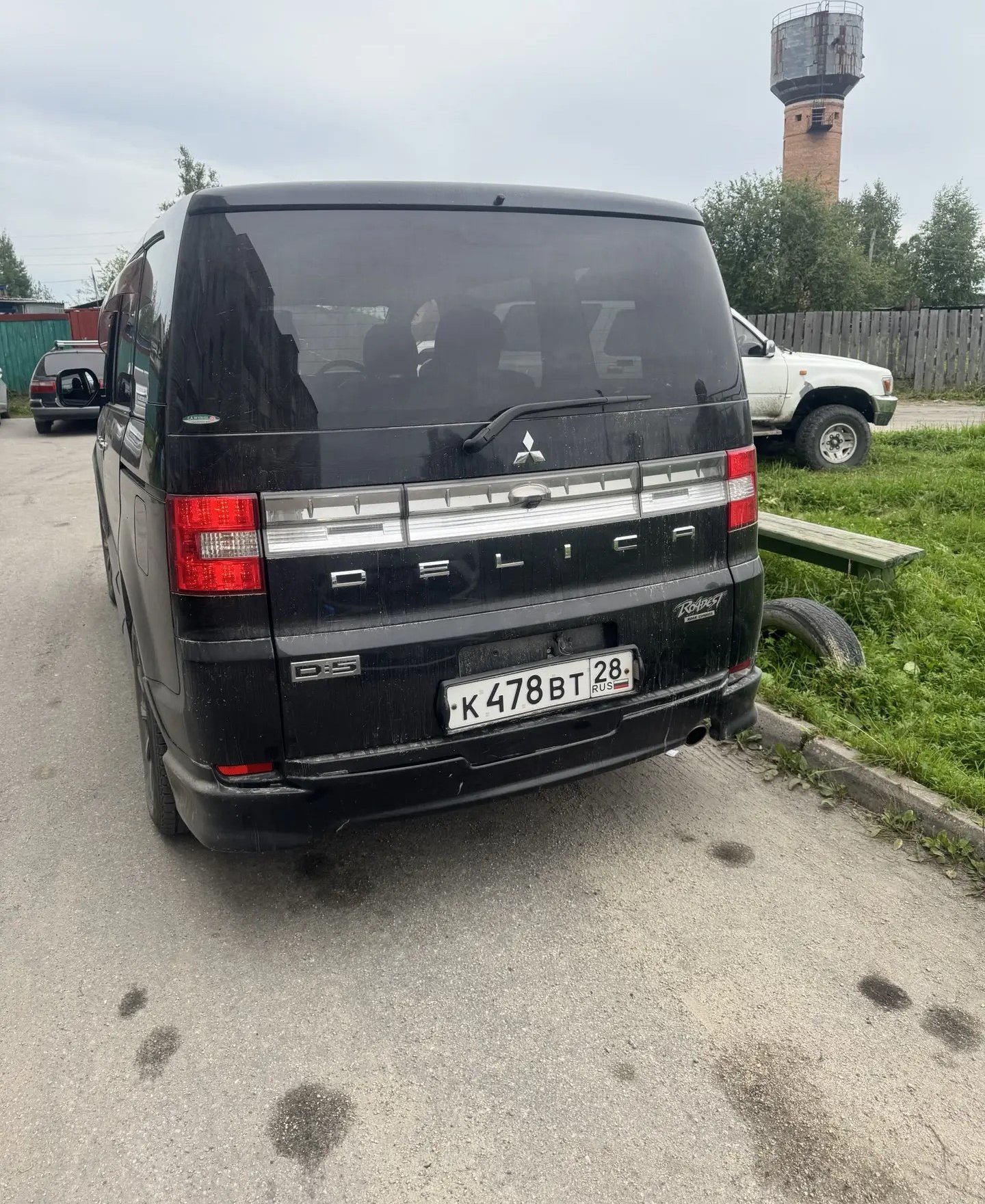 Mitsubishi Delica D:5