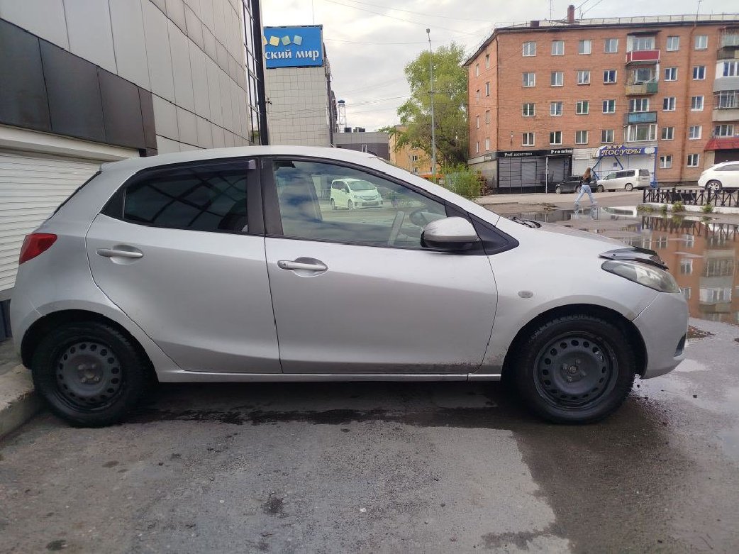 Mazda Demio