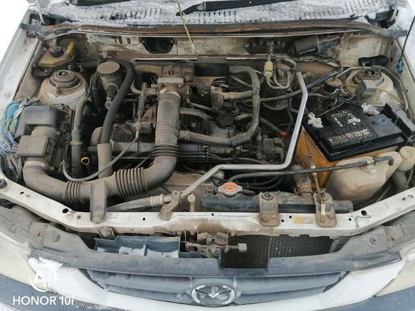 Mazda Demio 2002, фото 3