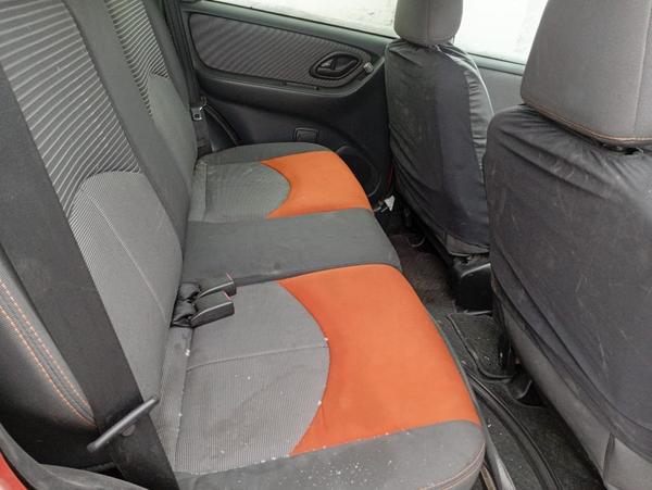 Mazda Tribute 2005, фото 3
