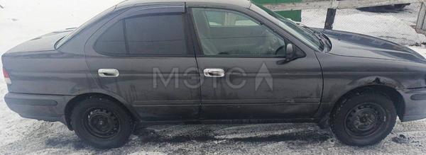 Nissan Sunny 2000, фото 4