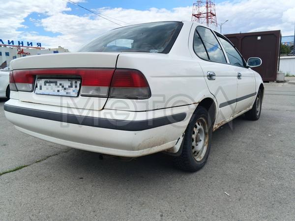 Nissan Sunny 2001, фото 3