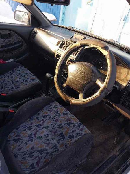 Nissan Pulsar 1996, фото 15