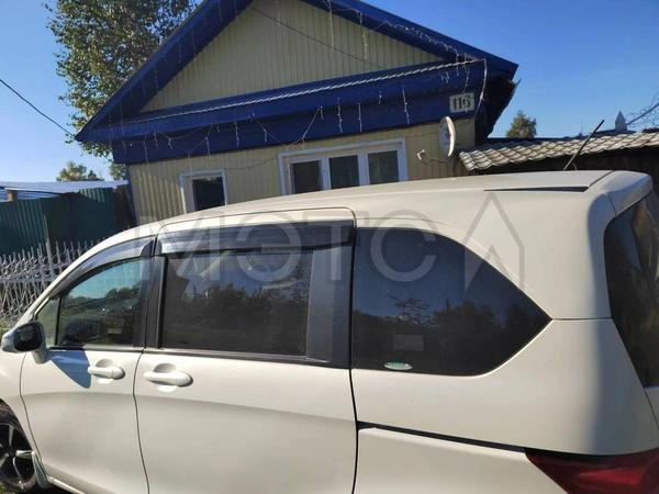 Honda Freed 2010, фото 4