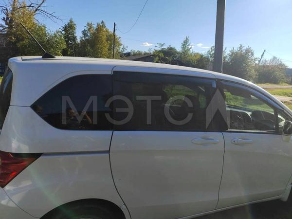 Honda Freed 2010, фото 2