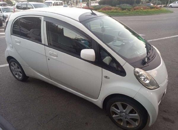 Mitsubishi i-MiEV 2011, фото 2