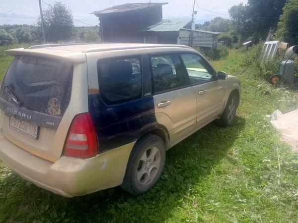 Subaru Forester 2003, фото 2
