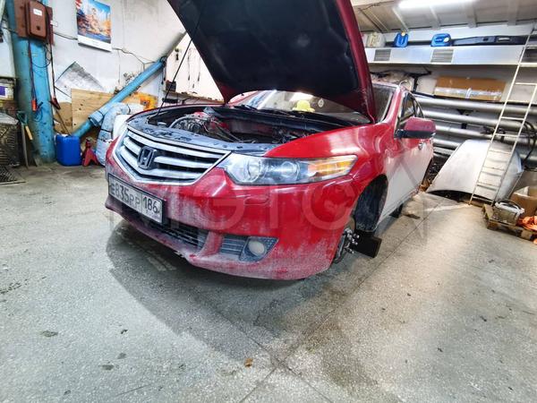 Honda Accord 2008, фото 2