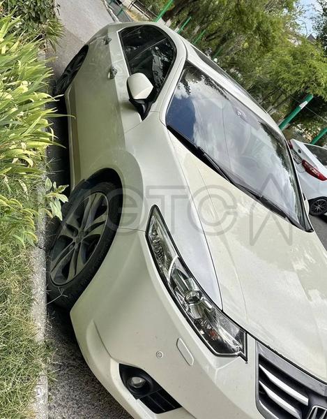Honda Accord 2011, фото 3
