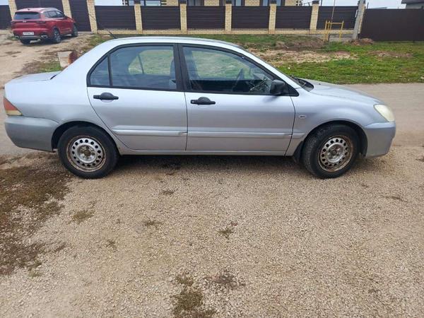 Mitsubishi Lancer 2005, фото 4