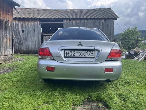 Mitsubishi Lancer 2006, фото 2