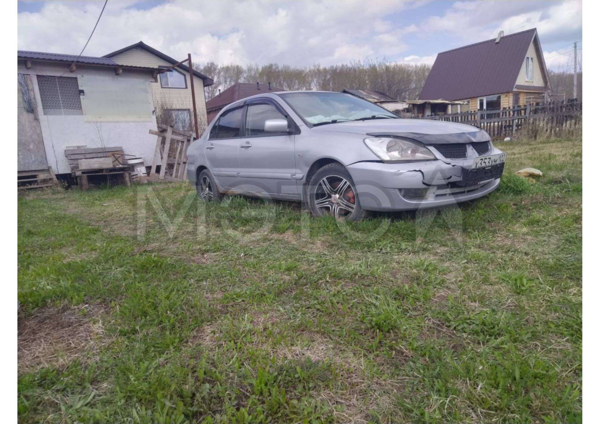 Mitsubishi Lancer